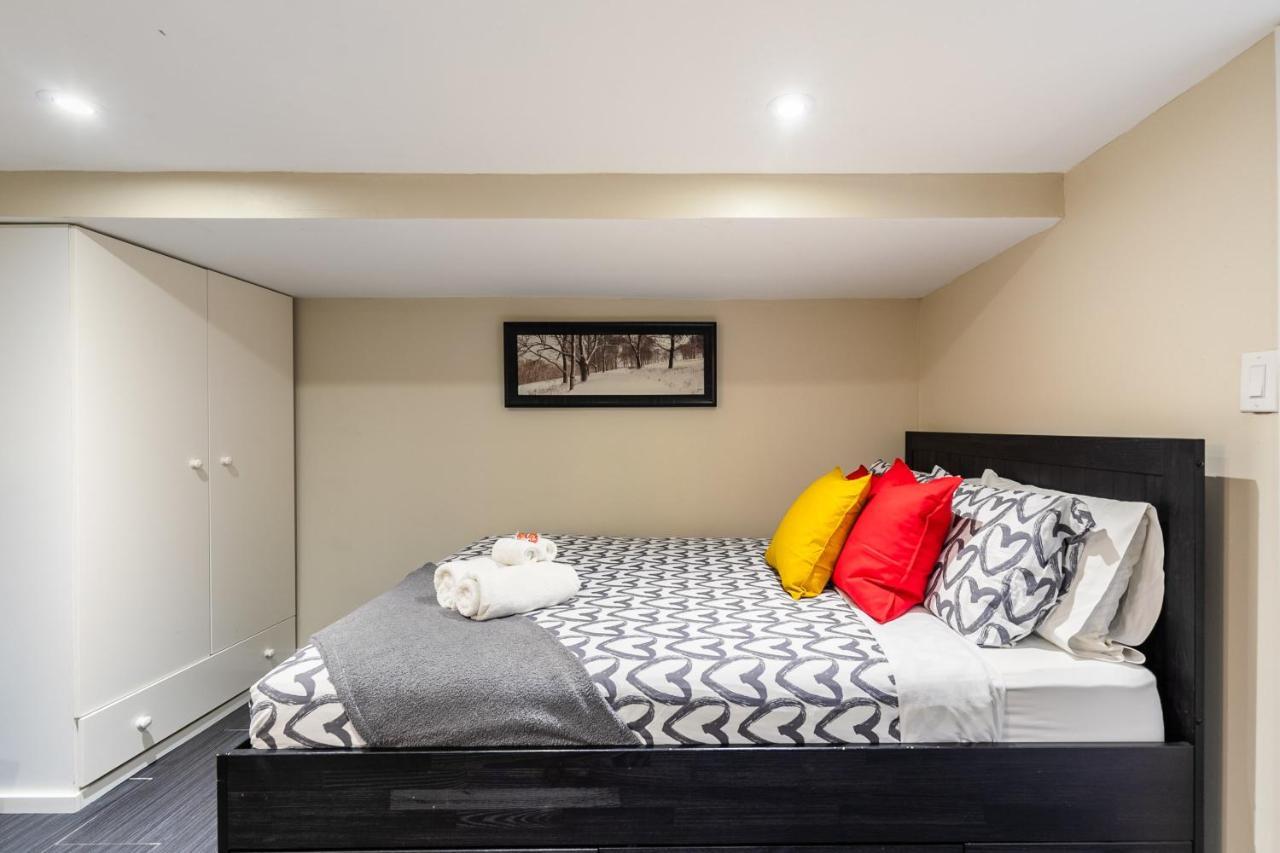 Newly Renovated - Cozy 1Br Apt With Netflix - Prime Location Toronto Luaran gambar